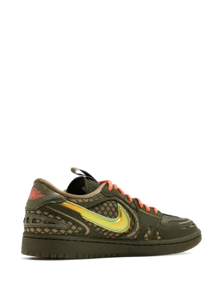 Бягане чехли Nike на платформе бродирани оранжево