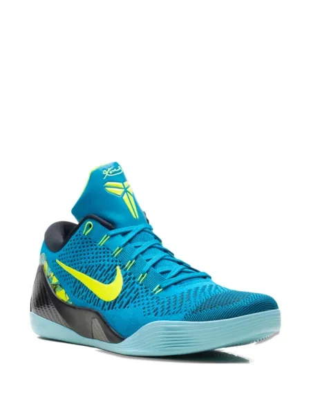 Sneakerși Nike LeBron alb