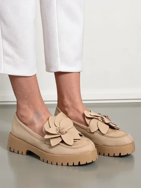 Велурени мокасини Resti на цветя