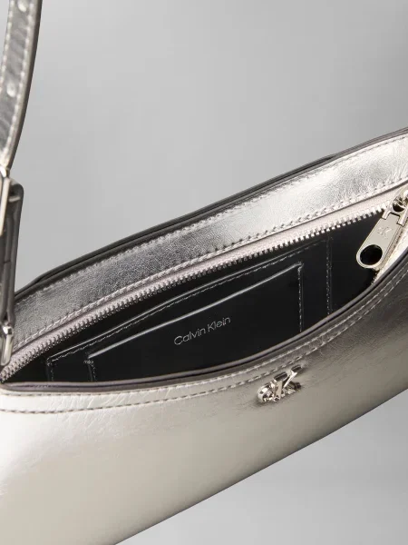 Calvin Klein Torba za čez ramo srebrna siva