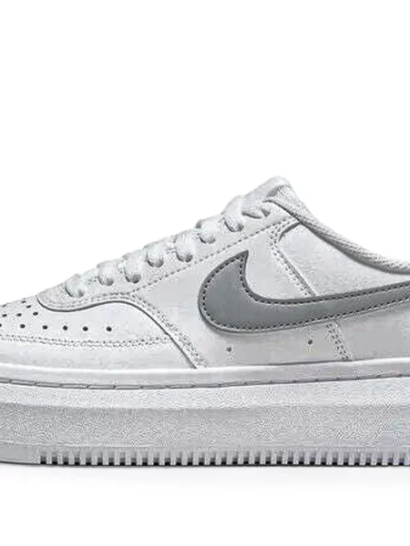 Sako Nike na platformě bílé
