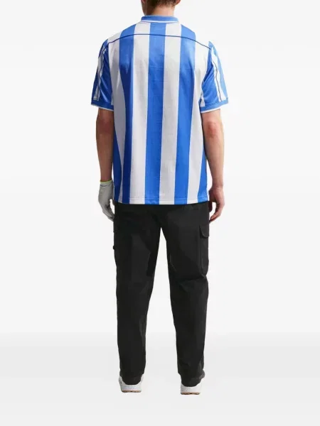 Tricou Nike cu broderie cu decolteu în V retro roz