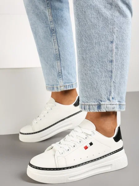 Sneakerși Inny alb