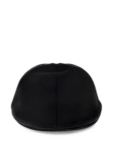 Căciulă Giorgio Armani fără toc negru