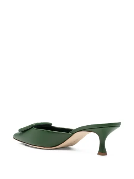 Papuci tip mules Manolo Blahnik cu cataramă verde