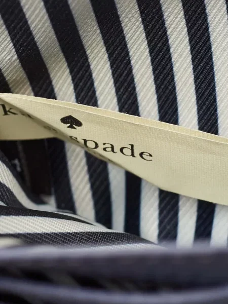 Body Kate Spade streetstyle violet