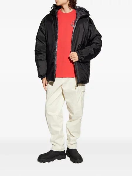 Geacă cu puf Moncler cu glugă negru