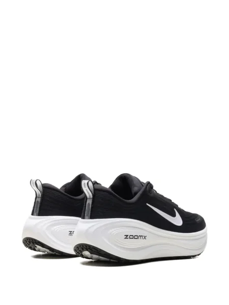 Sneakerși Nike Vomero negru