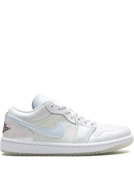 Sneakerși Jordan cu model piele de șarpe alb