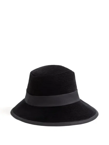 Căciulă Valentino Garavani de catifea negru