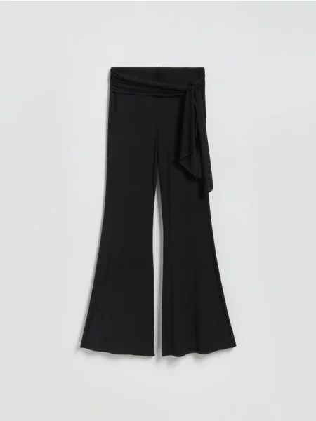 Reserved Pantaloni cu adaos de negru