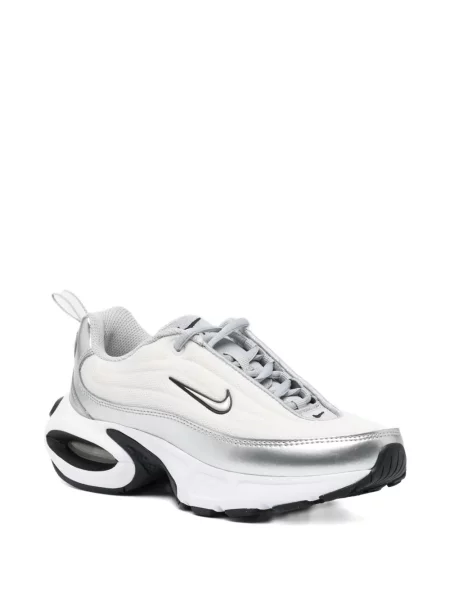 Top Nike