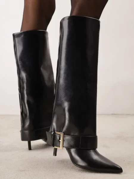 Cizme cu stiletto și guler răsfrânt decorate cu cataramă la bază Seraphe negre