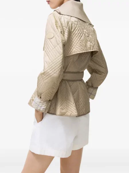 Geacă Burberry în carouri