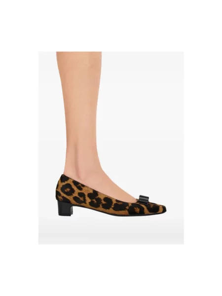 Czółenka Ferragamo