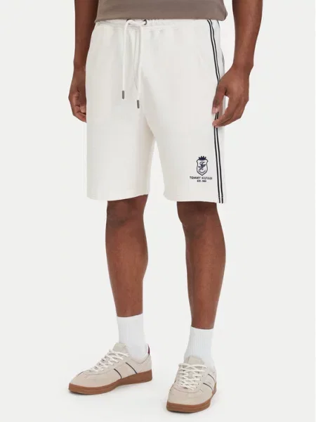 Tommy Hilfiger Szorty sportowe Crest Embroidery jasny beżowy