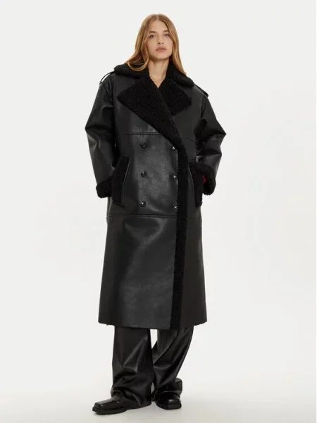 Usnjeni plašč Hugo črna