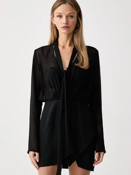 Le Privé zavinovací šaty z viskózy GENEVIEVE NOIR černé