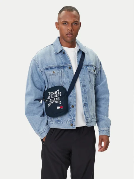 Tommy Jeans Geantă crossover Tjm Multi Graphic Reporter Bleumarin