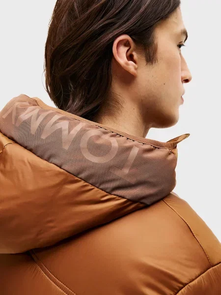 Джинсовая куртка Tommy Jeans с капюшоном