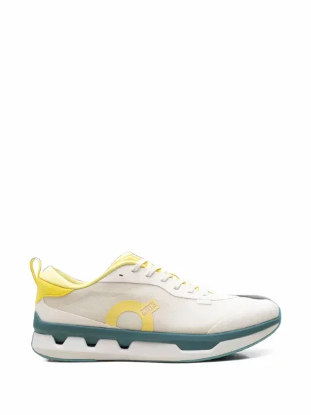 Sneakerși On