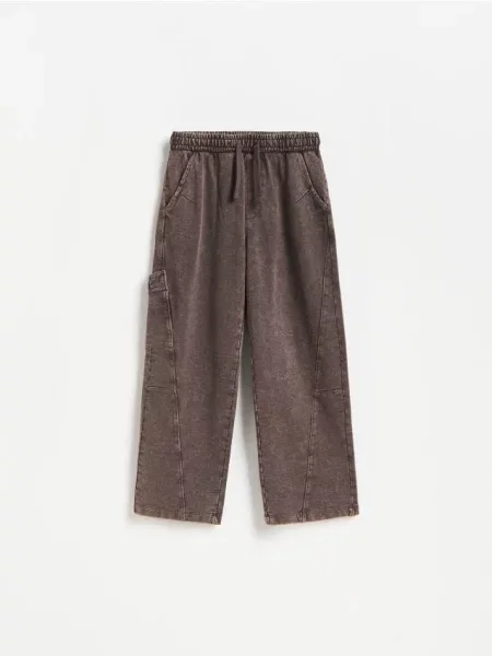 Reserved Штани wide leg з ефектом прання коричневий