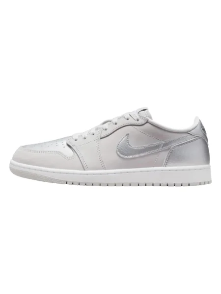 Tenisky Nike sivá