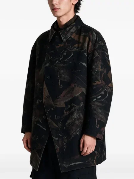 Двуредно палто Yohji Yamamoto с абстрактен десен черно