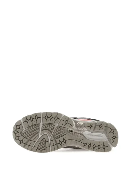 Велурени маратонки New Balance 530 сиво