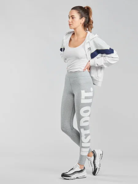 Ruha Nike szürke