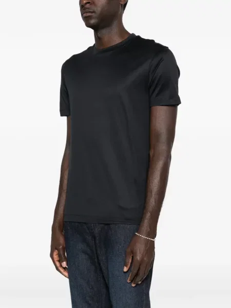 Тениска Emporio Armani с кръгло деколте черно