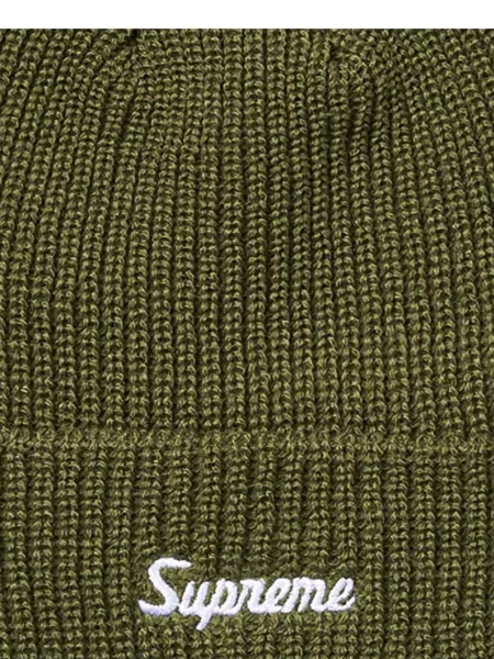 Căciulă Supreme cu broderie verde