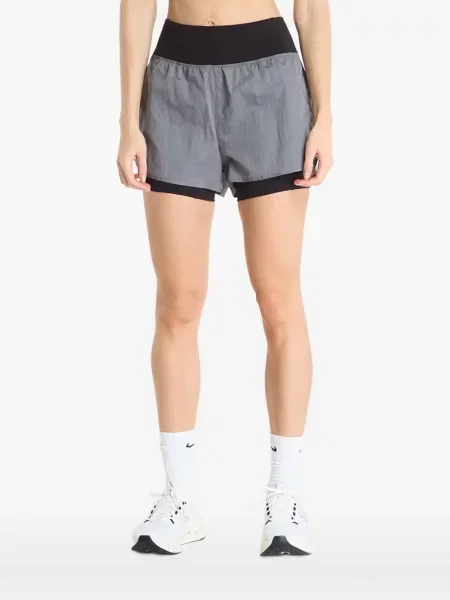 Pantaloni scurți On gri