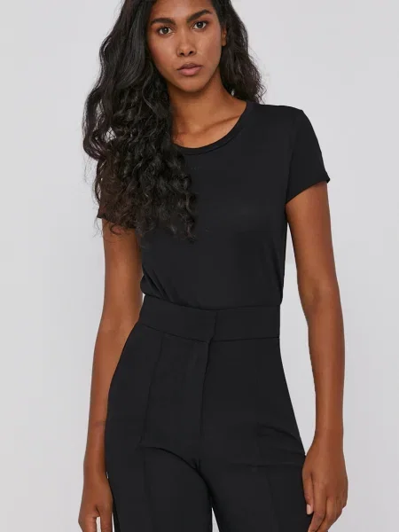 Tričko Armani Exchange černá