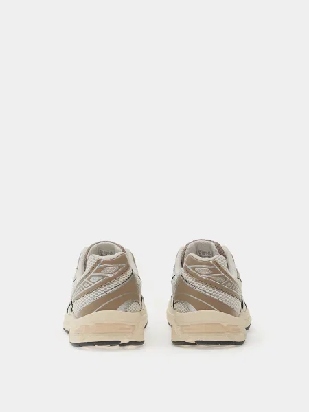 Кожаные кроссовки Asics