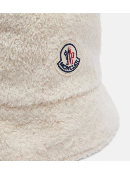 Pălărie Moncler teddy alb