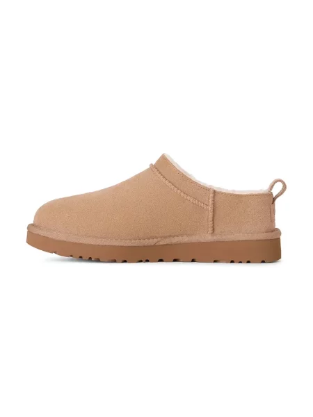 Замшевые классические тапочки Ugg бежевые