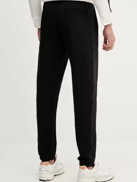 Armani Exchange spodnie dresowe czarne