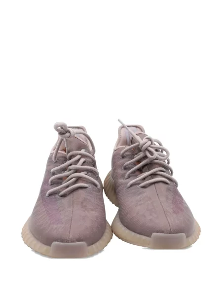 Sneakerși Adidas Yeezy cu dungi
