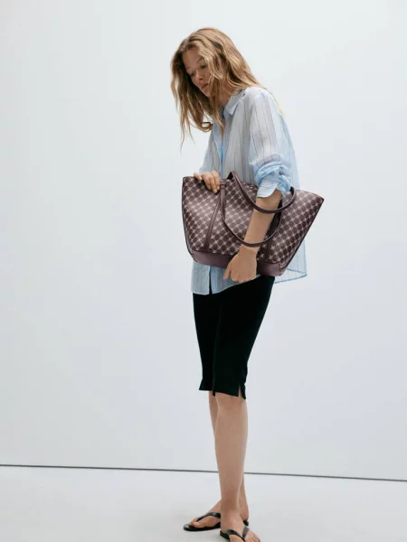 Torba shopper z nadrukiem logo burgund Kobieta uniwersalny MANGO