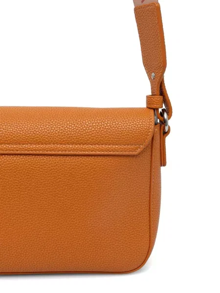 Remenčić bodi Armani Exchange s autogramom narančasta