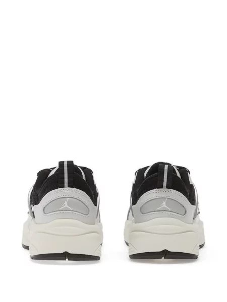 Sneakerși Jordan