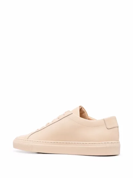 Jednobarevné tenisky Common Projects