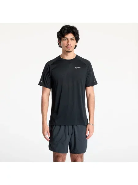 Світловідбиваюча коротка футболка Nike чорна