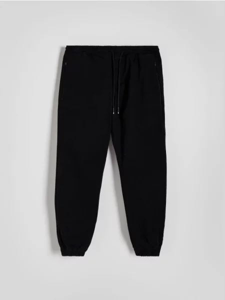 Reserved Pantaloni jogger slim negru