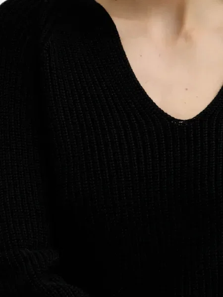 Pulover Marc O'polo cu decolteu în V negru