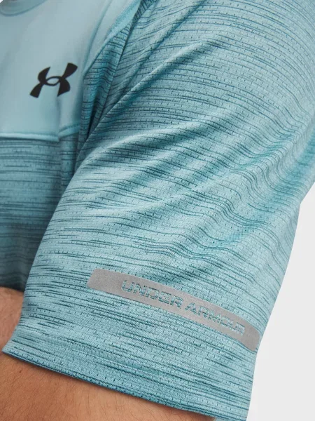 Футболка Under Armour блакитна