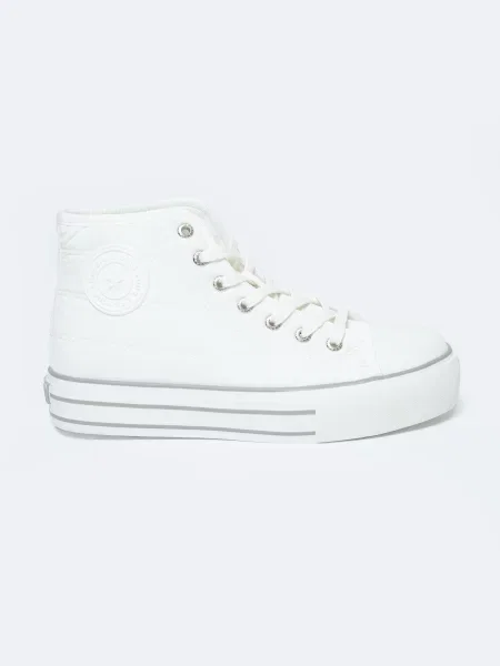 Superge Big Star s platformo