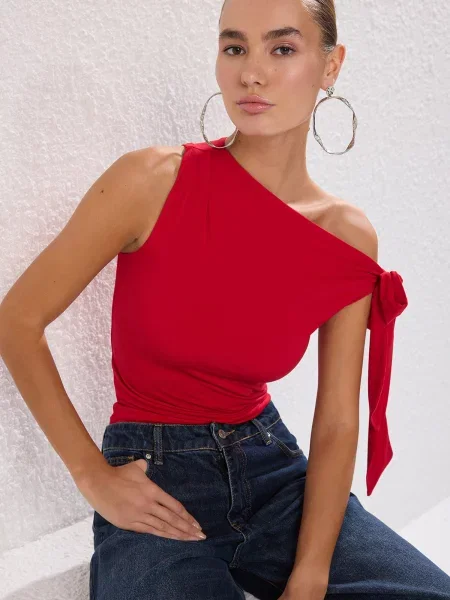 Trendyol Top roșu