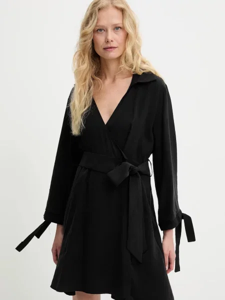 Answear Lab sukienka mini rozkloszowana czarny